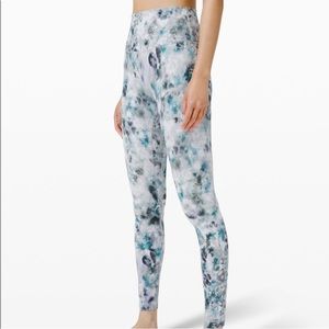 🩵 Lululemon Align Watercolor Leggings Size 6